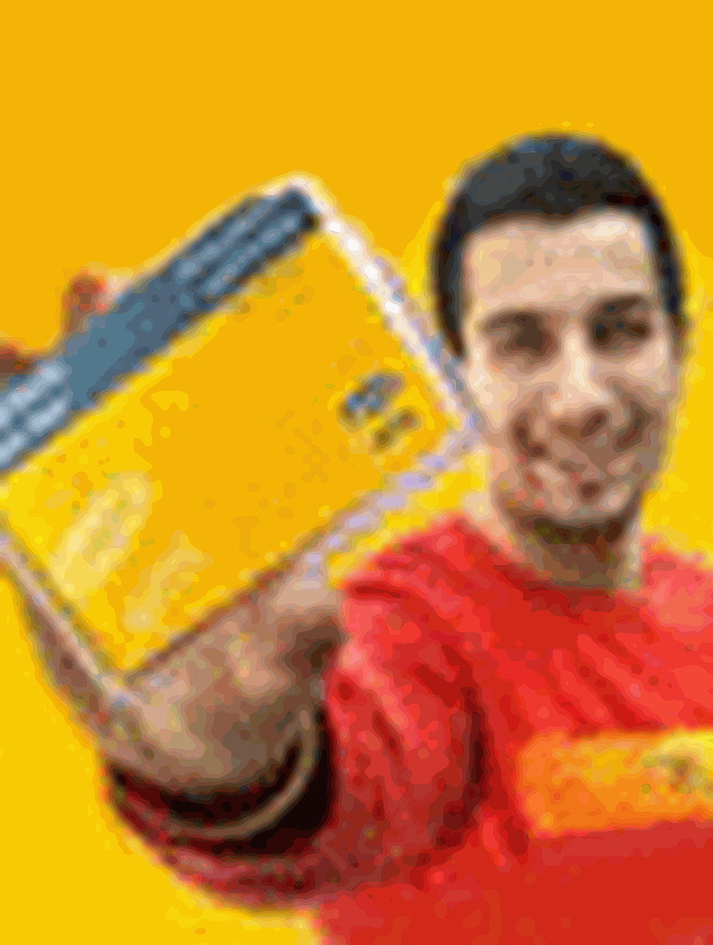 گرانفروشی محصولات ایرانسل تخلف است