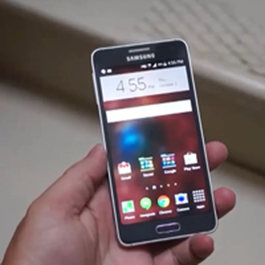 ویدیوی دوبله فارسی جی اس ام؛ بررسی Samsung Galaxy Alpha