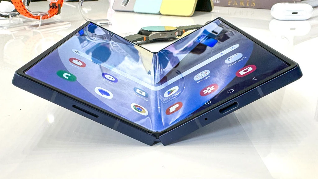 Galaxy Z Fold 6