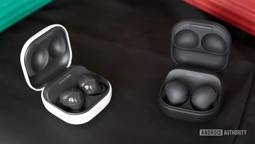 Galaxy buds 2.jpg