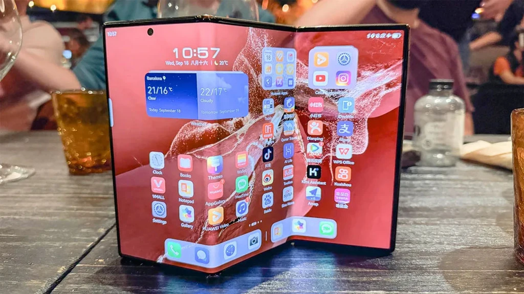Huawei Mate XT