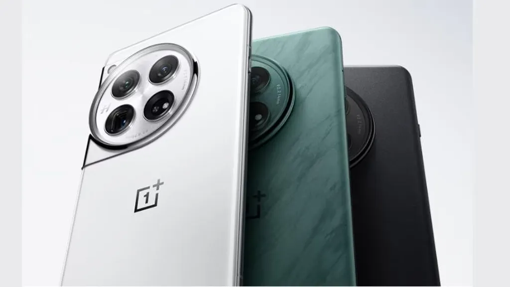 OnePlus_13_could_launch_with_custom_Snapdragon_8