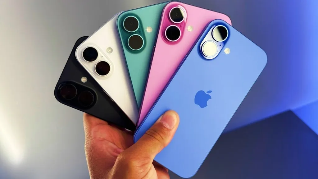 Tim-Cook-alludes-to-even-further-delays-for-biggest-iPhone-16-feature