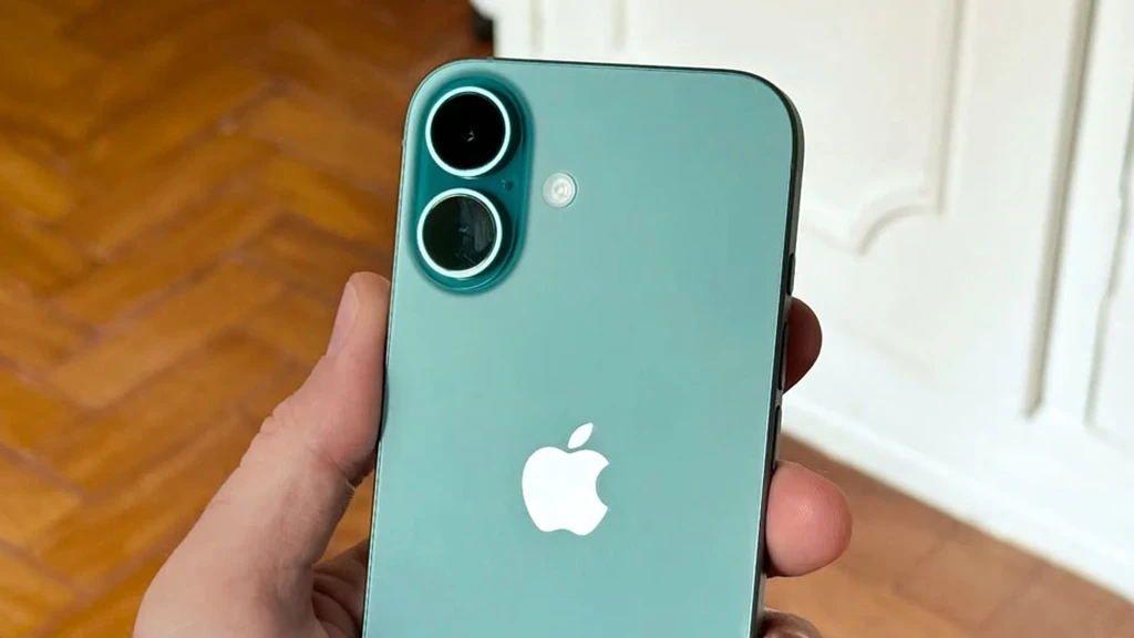 iPhone 16