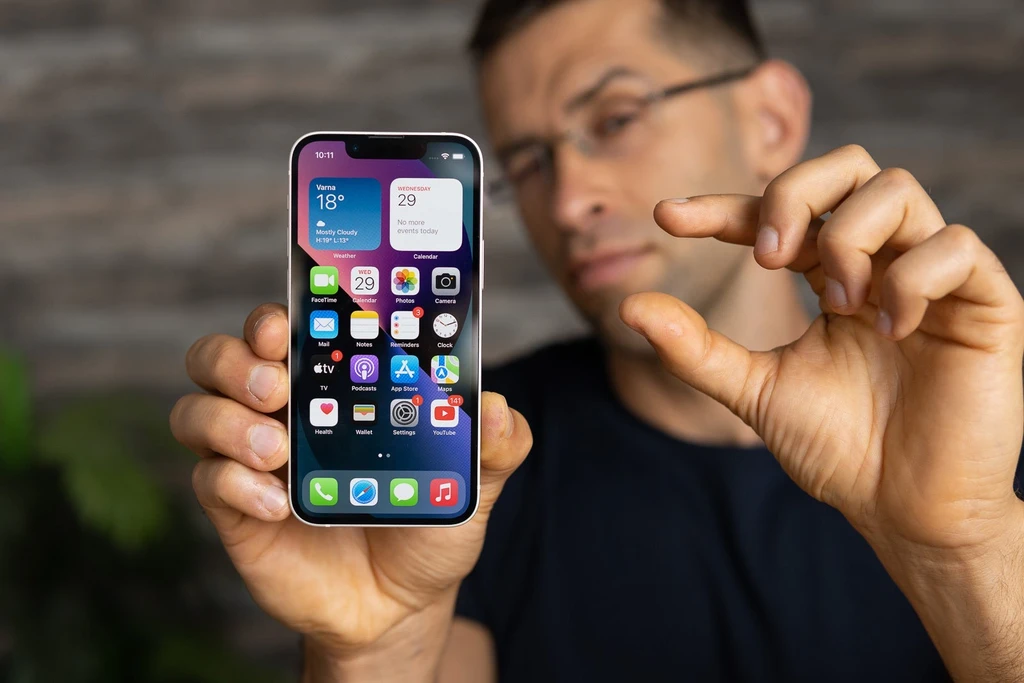 iphone 13 mini.jpeg