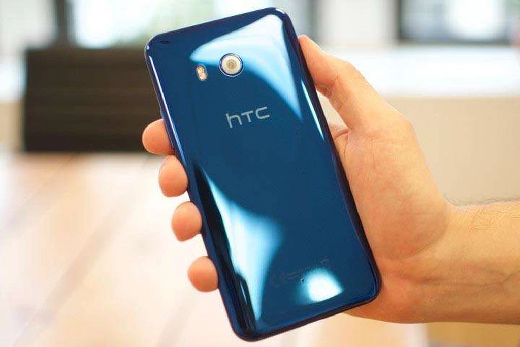 مقایسه بنچمارک HTC U11 با سایر پرچمداران بازار