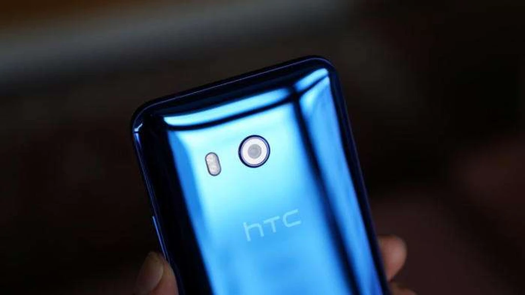 عرضه گوشی HTC Ocean Life با تراشه اسنپدراگون 660 و فریم حساس به فشار