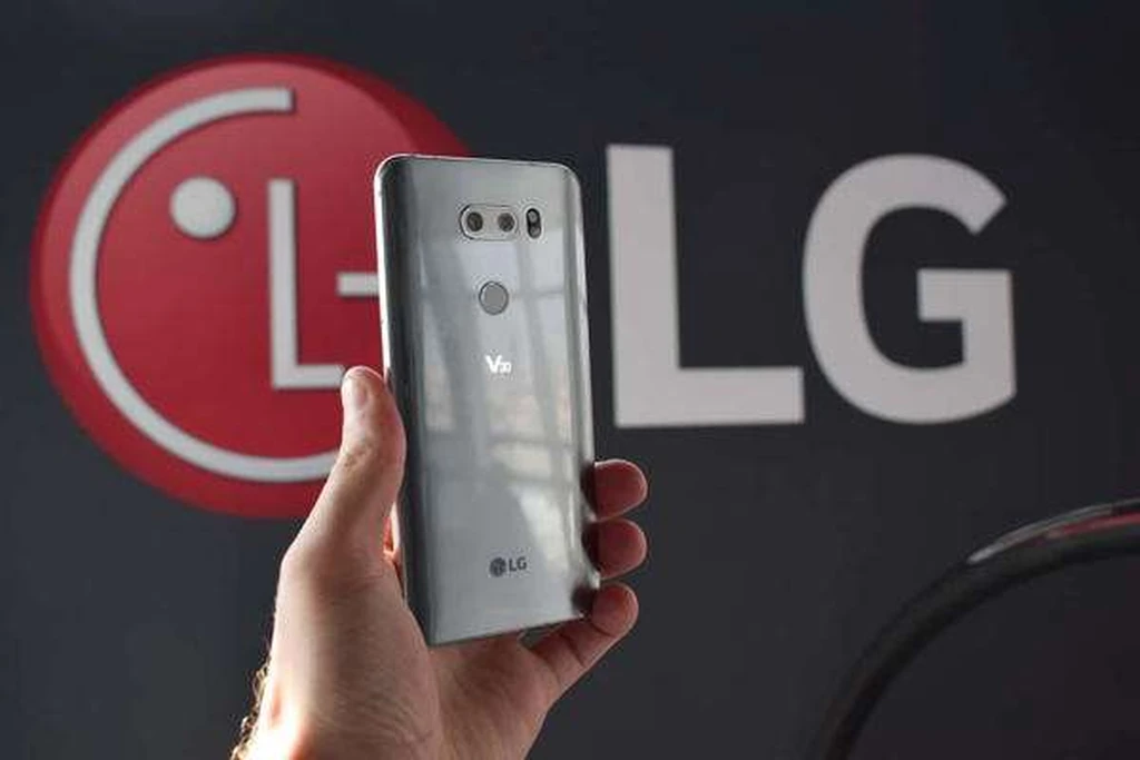 پرچم‌دار LG V30 با قیمتی بیشتر از 1000 دلار در اروپا عرضه خواهد شد!