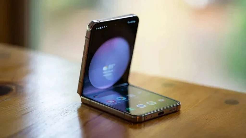  Samsung Galaxy Z Flip 5