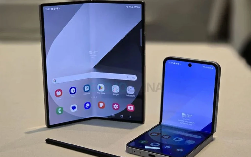 foldable phone