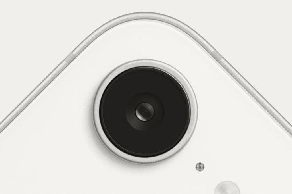 iPhone 16e