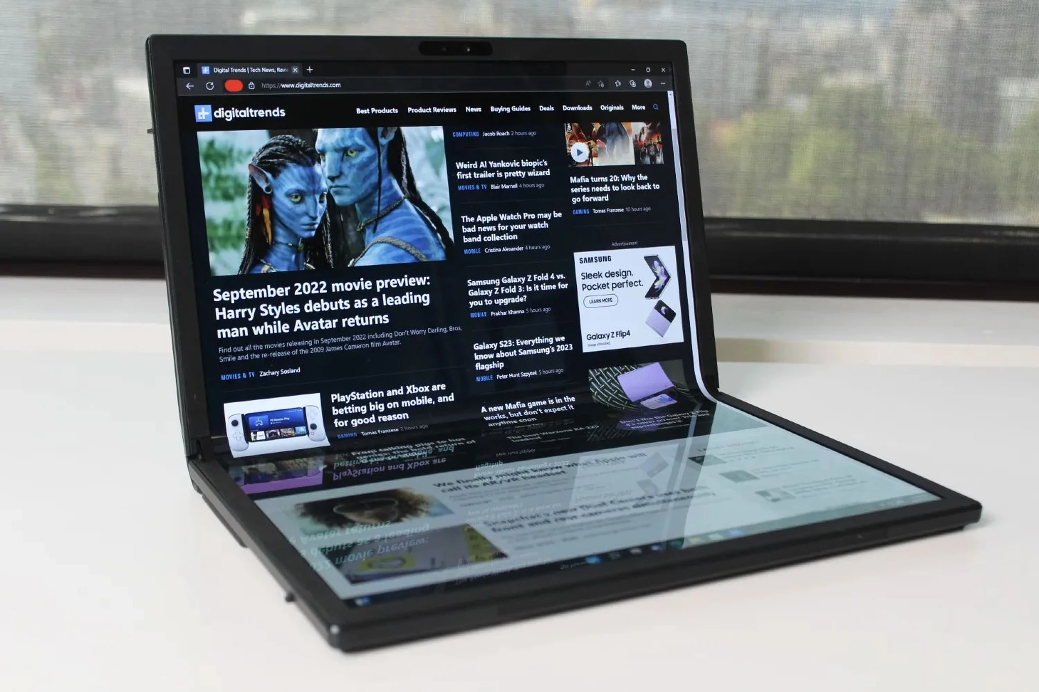 foldable tablet